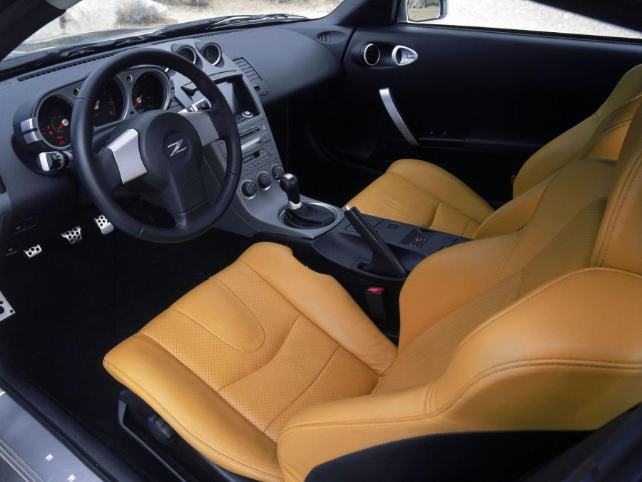  Nissan 350Z 2003 года  (фото 18 из 103)